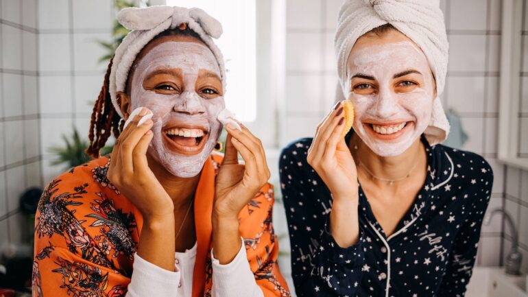 Comment bien choisir son produit cosmétique ? Le guide complet pour une routine parfaite